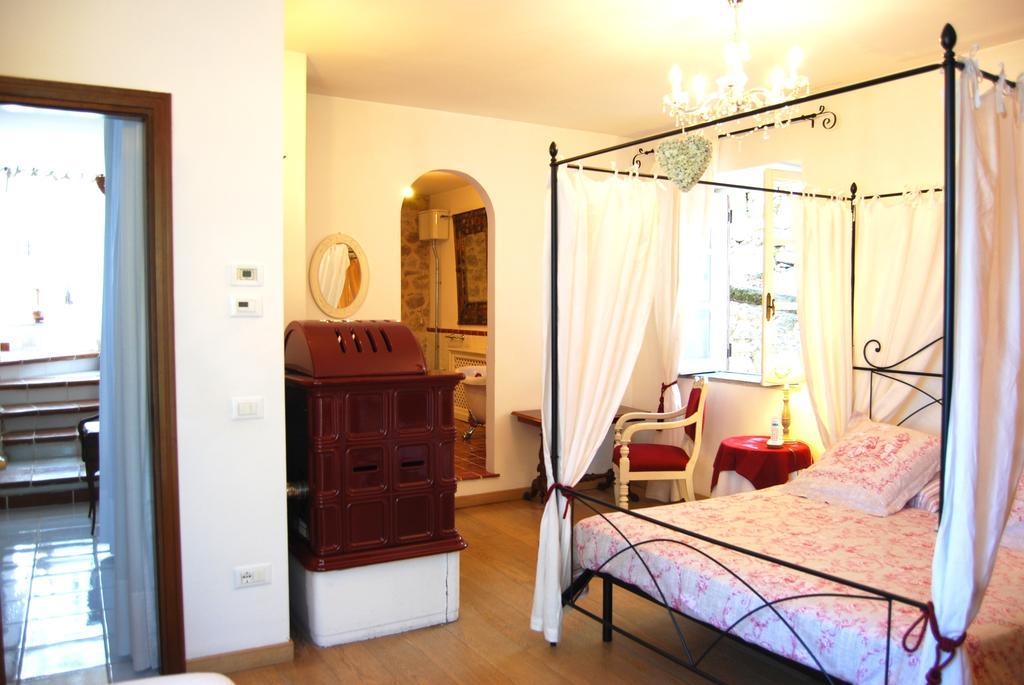 B&B H.M. Sonnino Eksteriør bilde